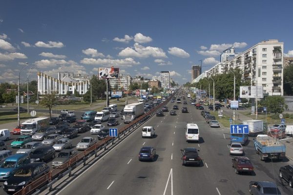 Ремонт доріг на Берестейському проспекті у Києві 28-29 квітня