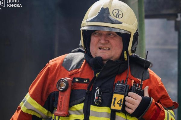Пожежа у Святопетрівському: горить квартира в Київському ЖК