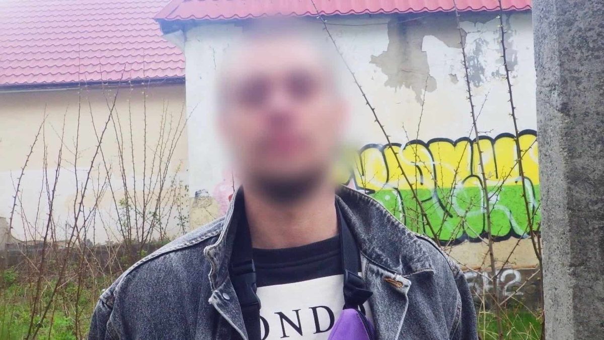 П’яний киянин лякав перехожих у Дніпровському районі Києва