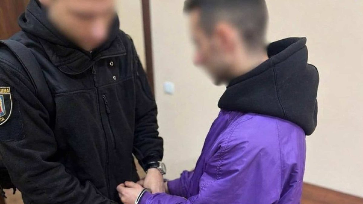 Киянин продав матеріали сексуальної експлуатації: загрожує до 12 років позбавлення волі