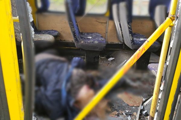 Терор у Херсоні: російський дрон атакував маршрутку, двоє загинули