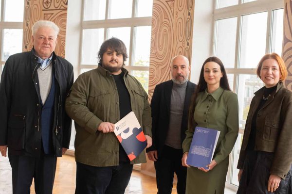 Київ готується до унікальної виставки: повернення артефактів армії УНР