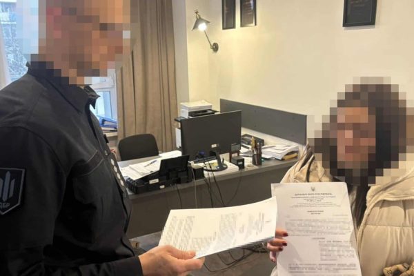 ДБР передало справу операторки ТЦК Києва до суду: чи торгувала вона реєстром?