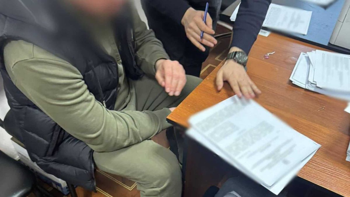 Київ: шахрай продав «перевід» військовому за $10 500