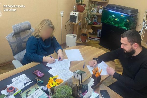 Київ: Судитимуть начальницю Служби у справах дітей за байдужість до знущання над дитиною