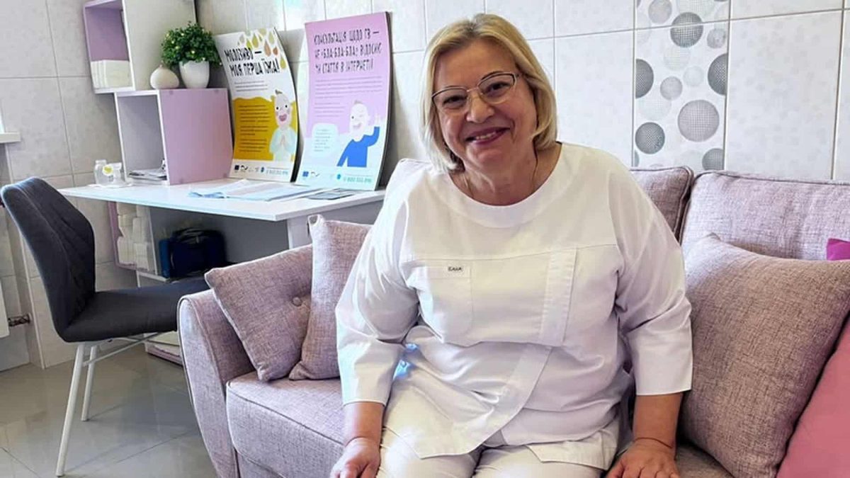 Київська акушерка прийняла 10 тисяч пологів: історія Любові Страшнюк