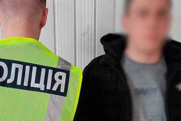 Псевдоремонтник обманув 83-річну киянку на 230 тисяч гривень
