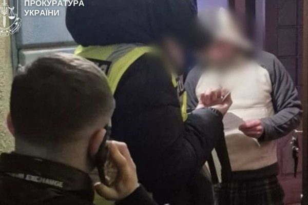 Інспектора Дніпровської РДА судитимуть за хабар у Києві