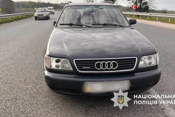 Трагедія на Обухівщині: 87-річний пішоход під колесами Audi у Києві