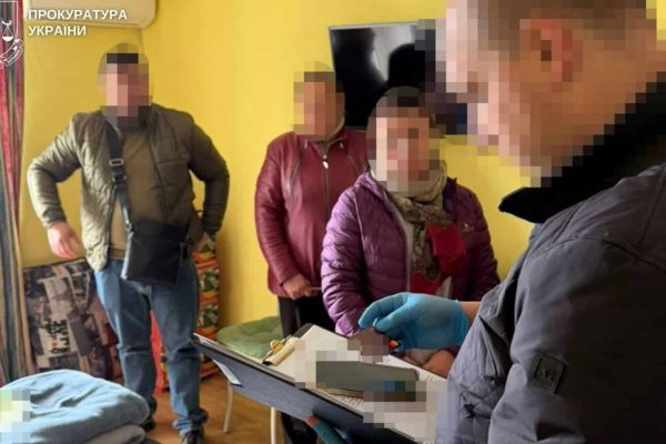 Київ: затримали власницю фірми, що ремонтувала «уряд ЛНР»