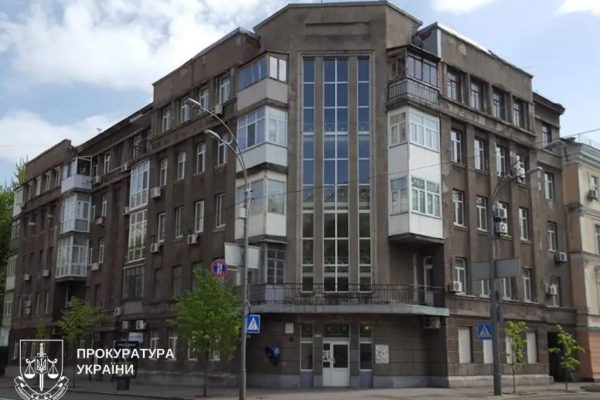 Київ повернув підвал на Інститутській