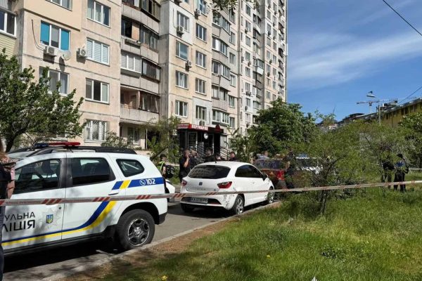 Трагедія в Оболонському районі Києва: чоловік загинув після падіння з 11-го поверху