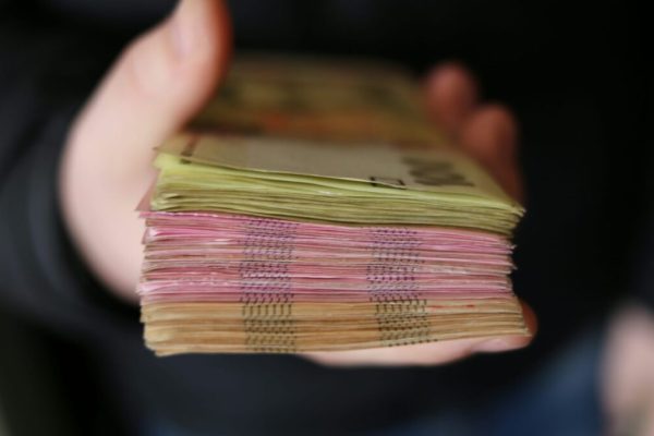 Київ підтримує: 35 тисяч киян отримають допомогу до 1500 грн